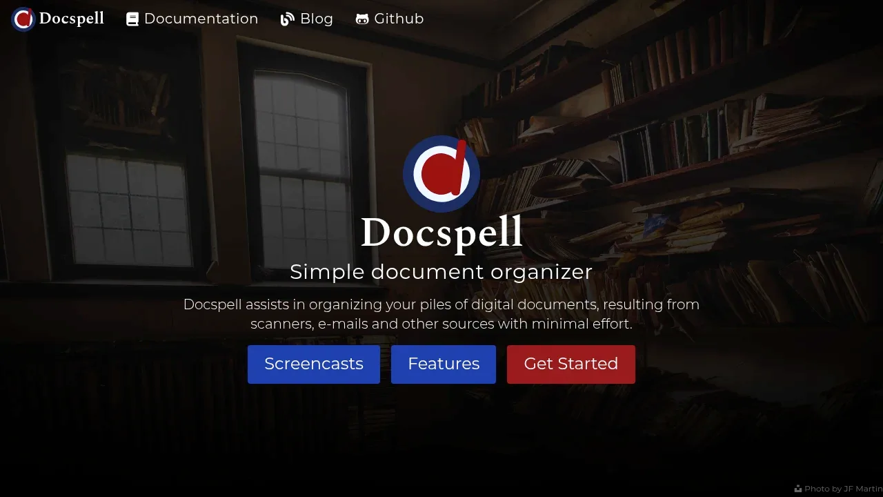 Screenshot of Docspell website